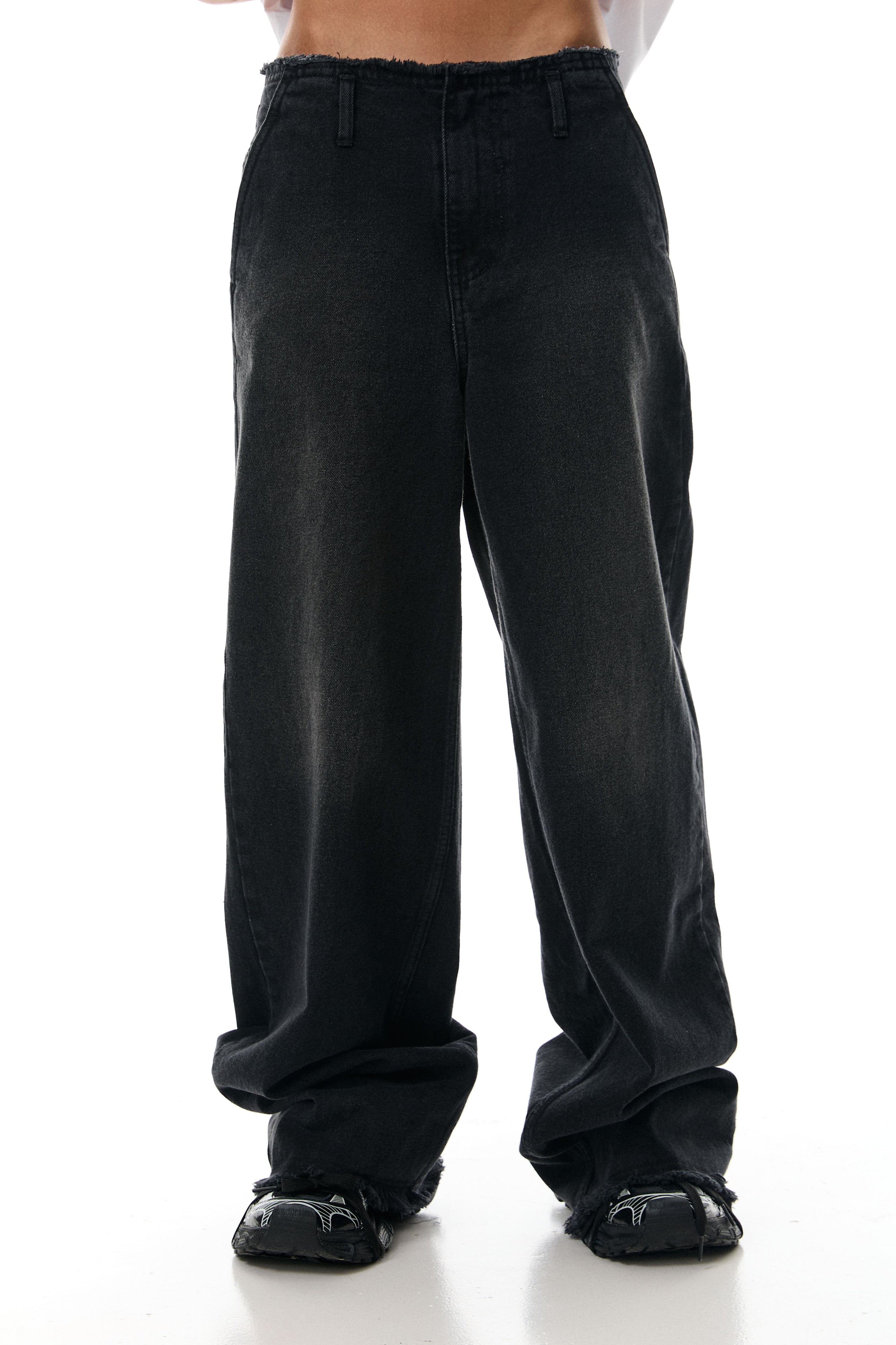 #колір_чорний