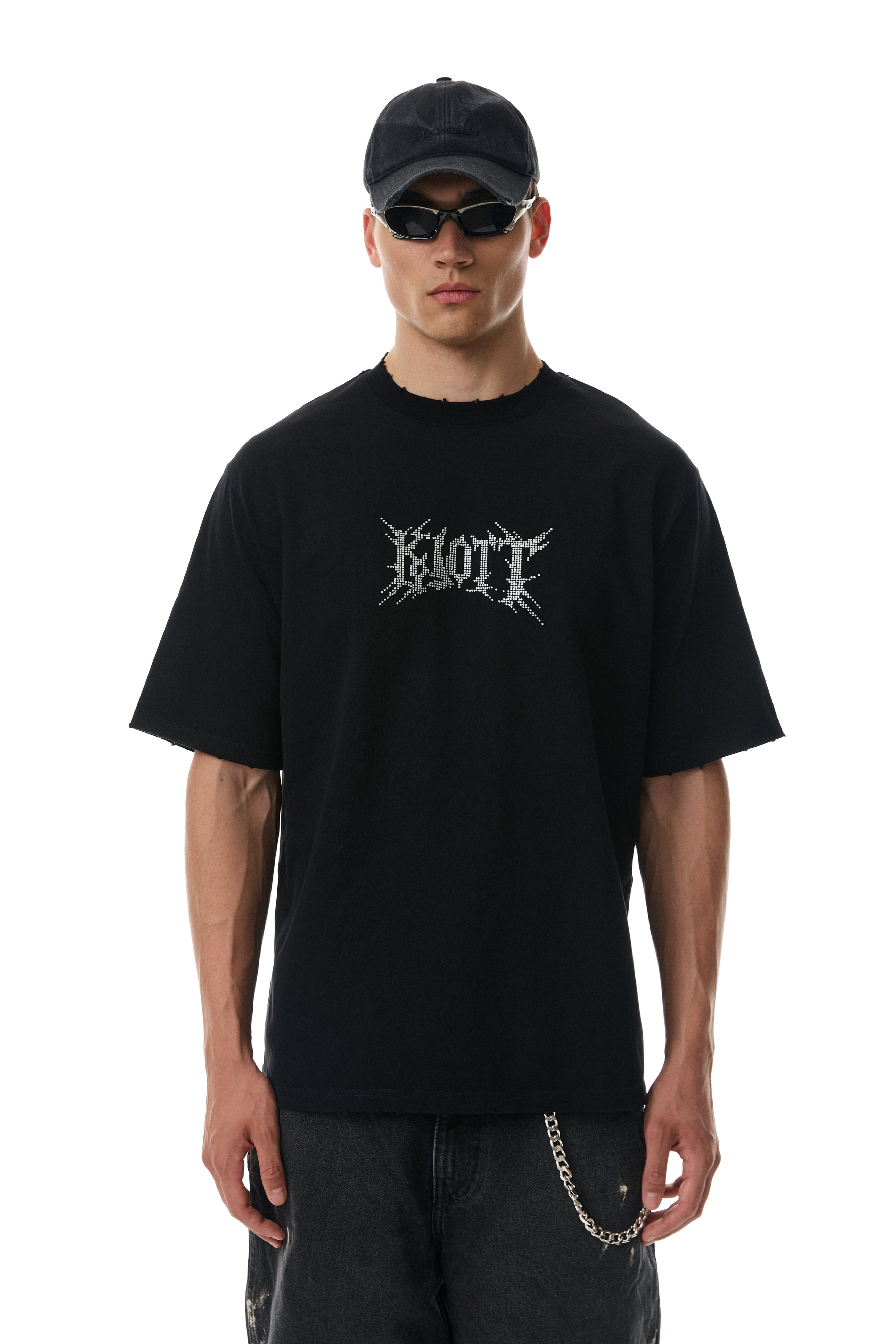 #колір_чорний