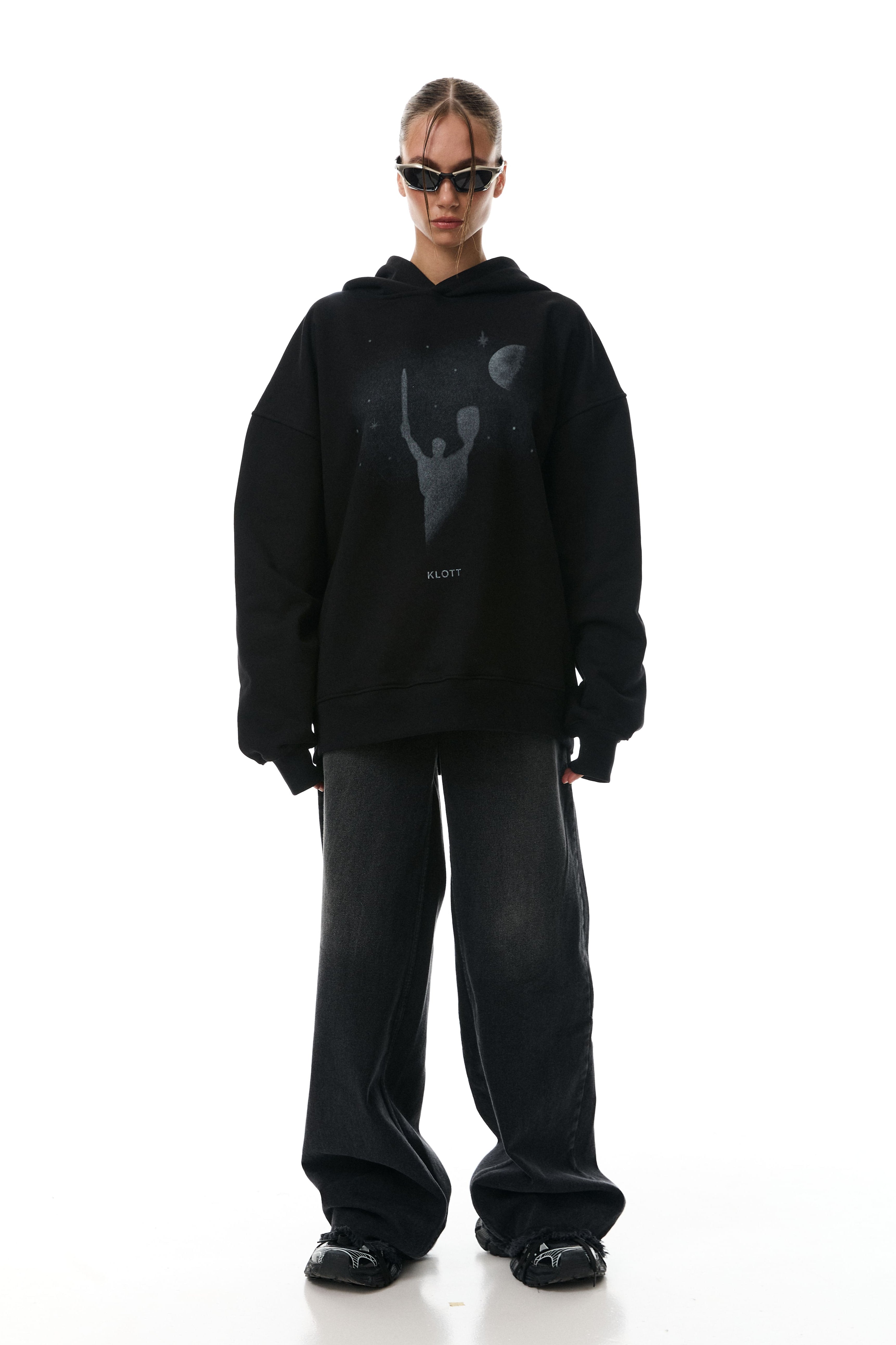 #колір_чорний