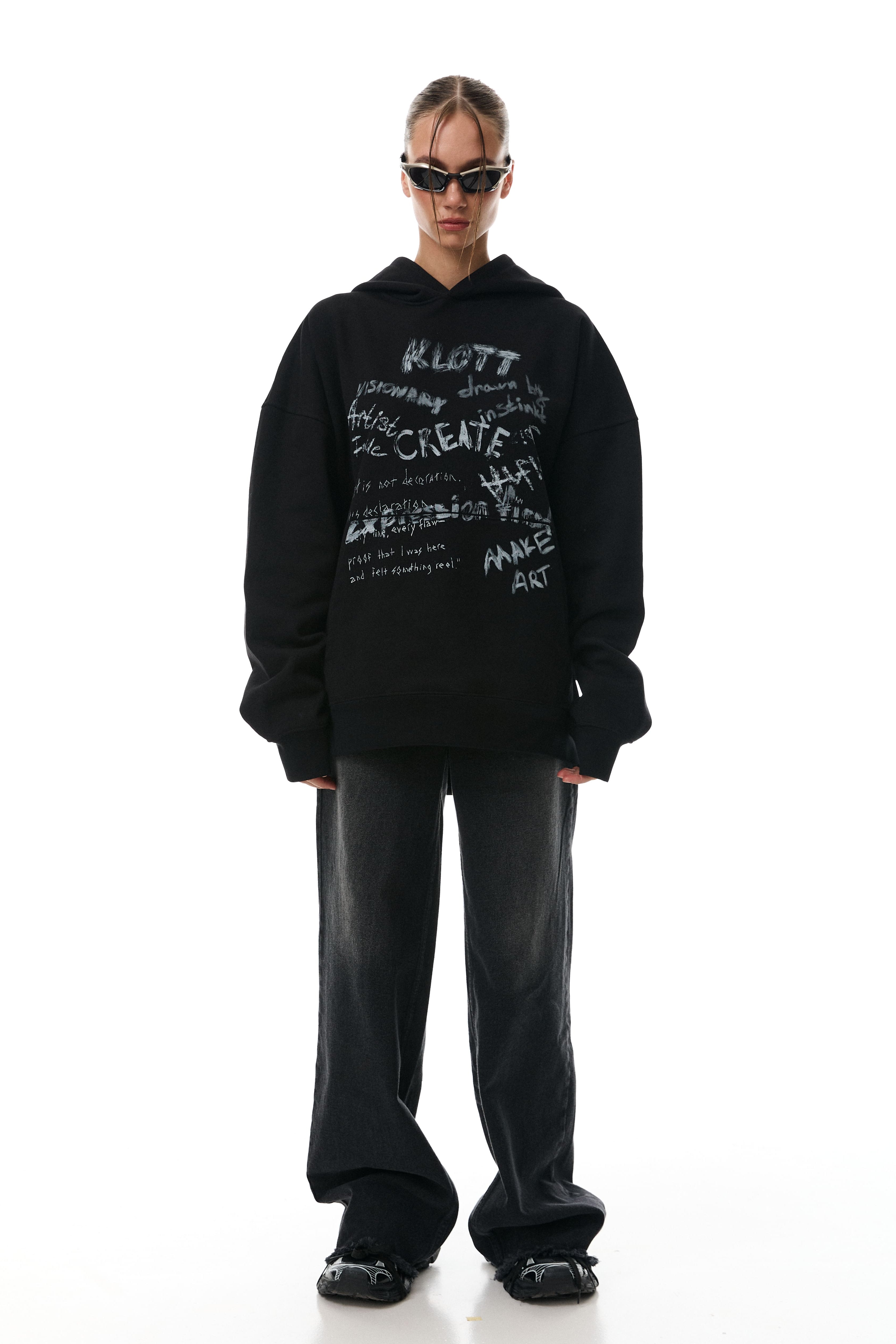 #колір_чорний