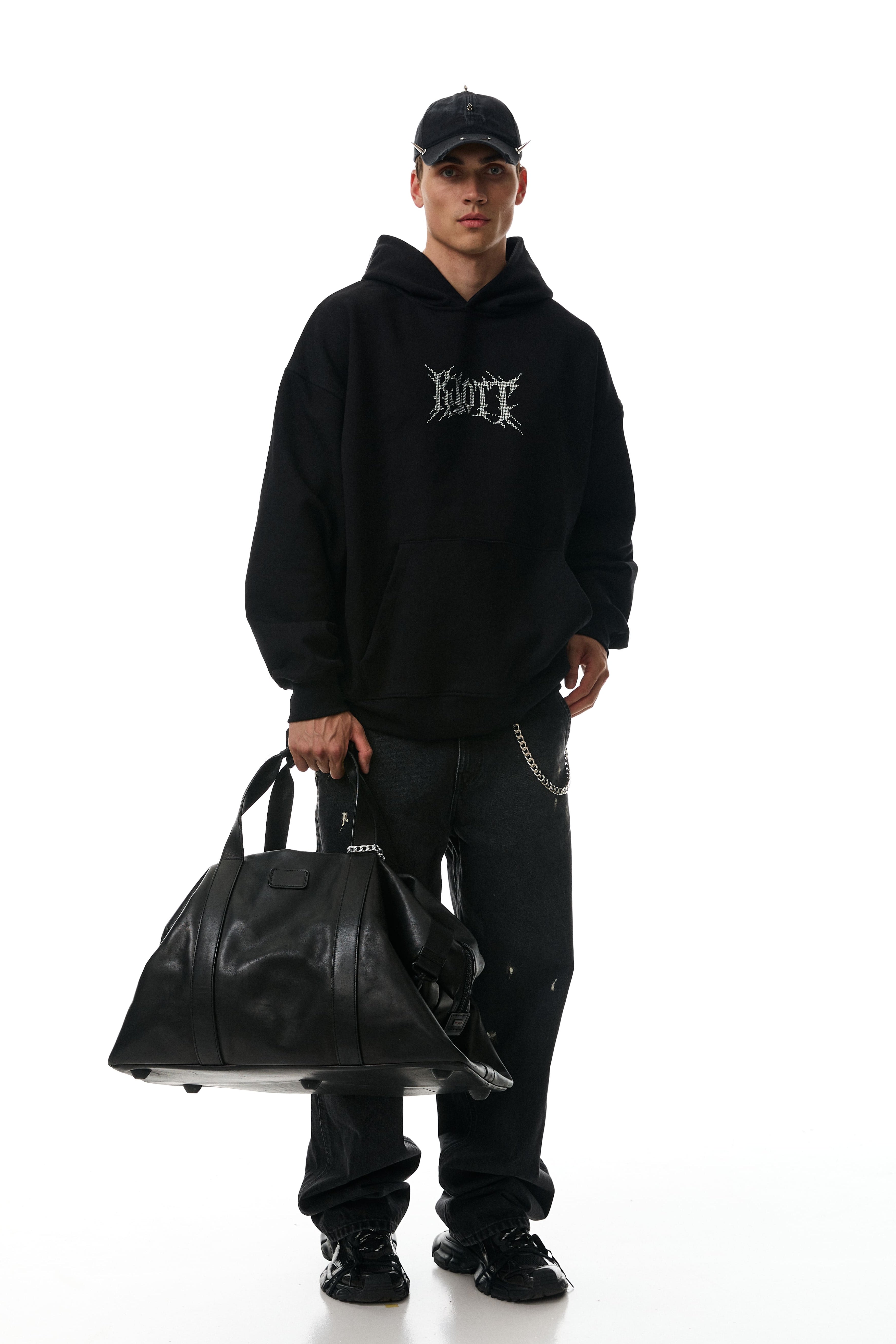 #колір_чорний