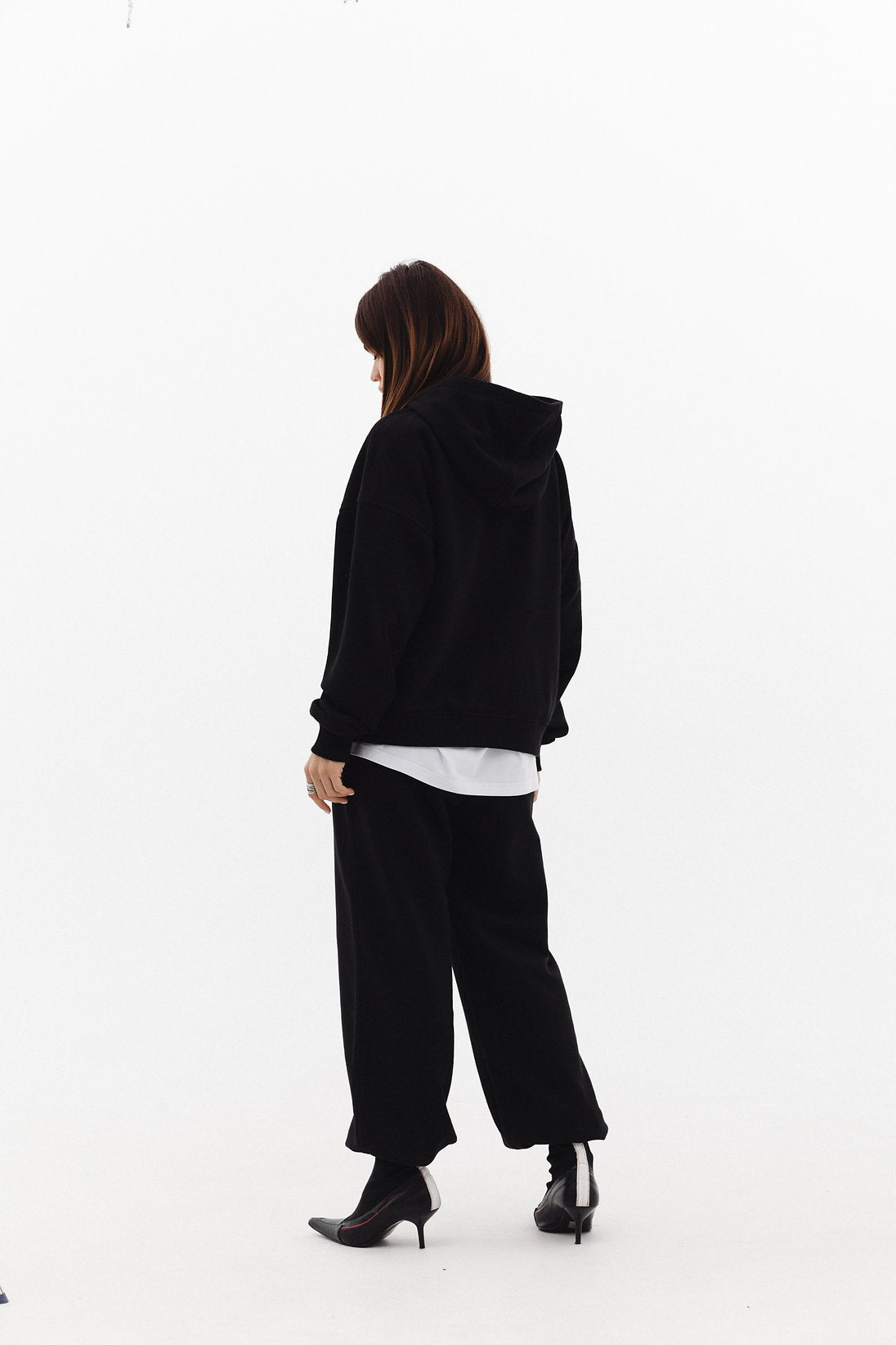 #колір_чорний