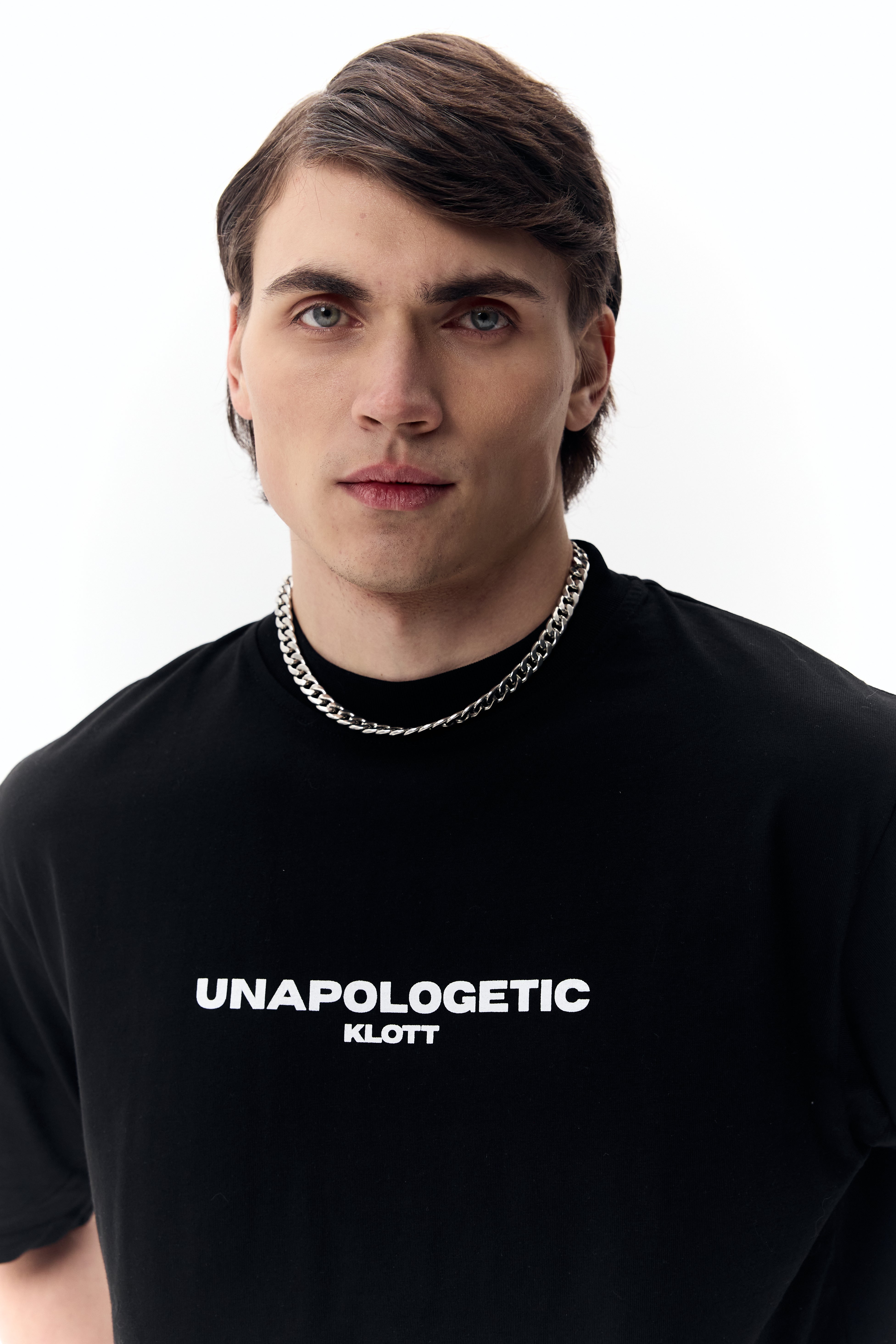 #колір_чорний