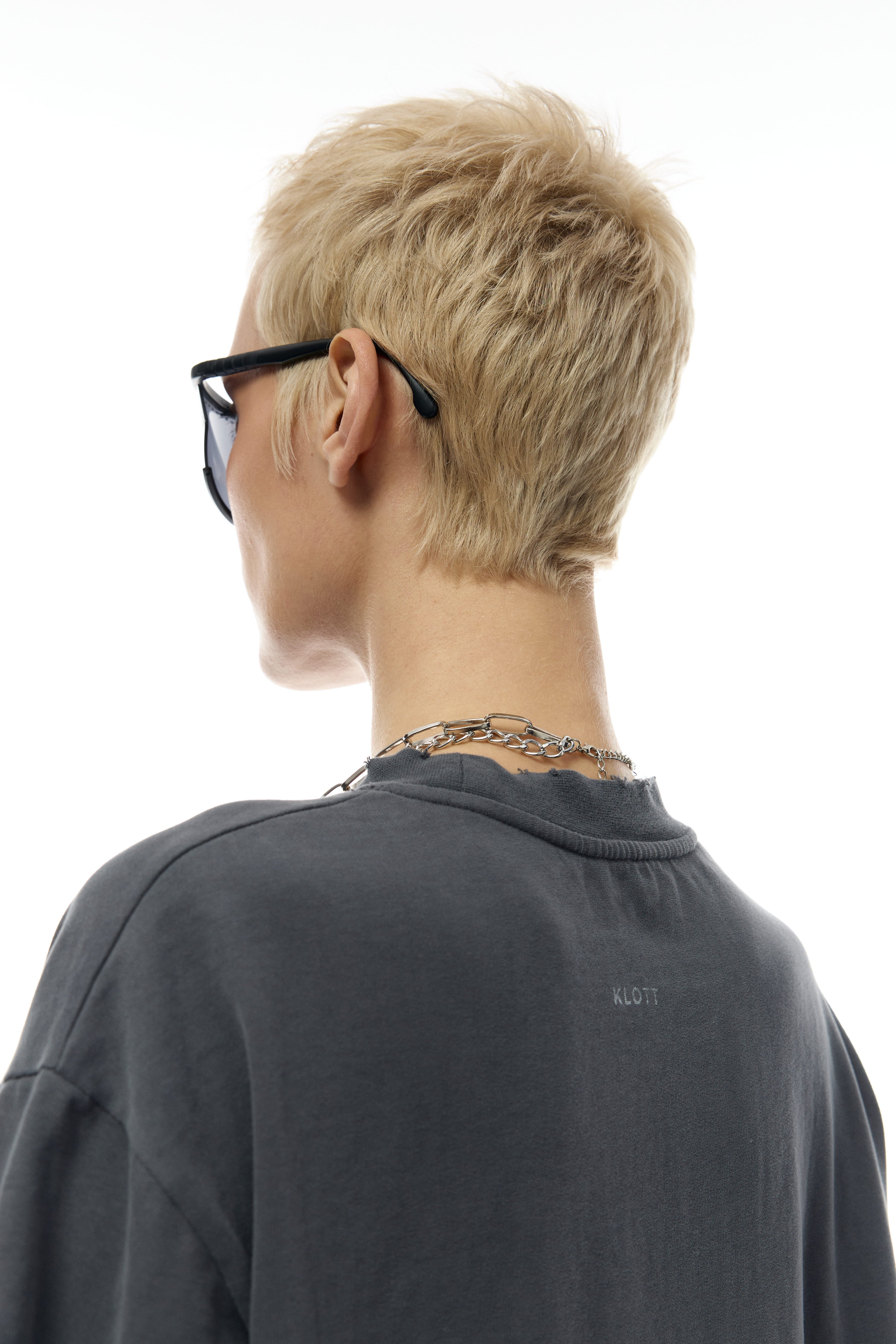 #колір_темно-сірий