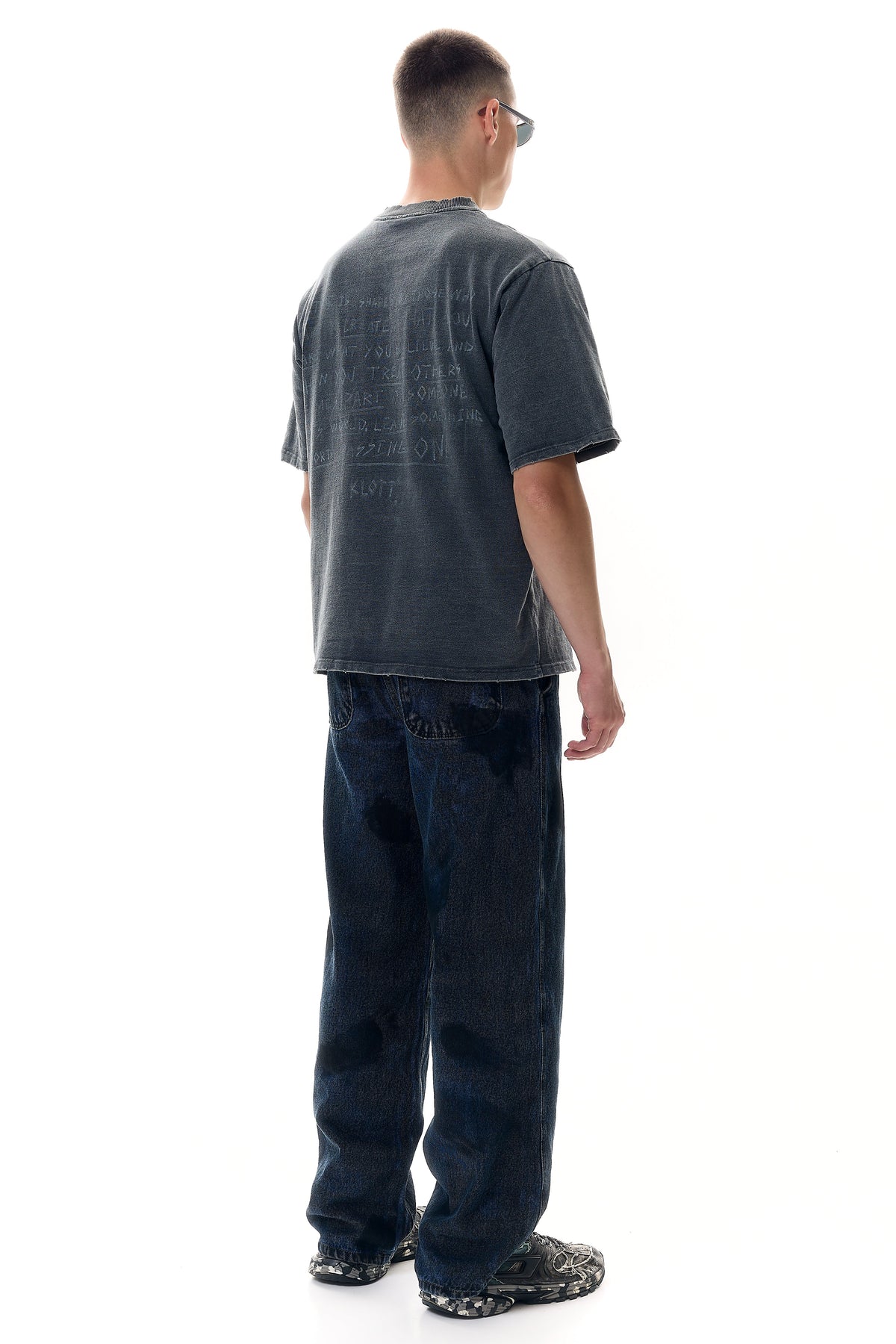 Футболка oversized "Definition"