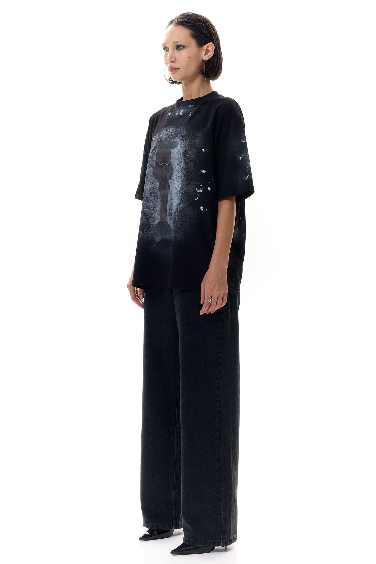 Футболка oversized "Cult Figure"