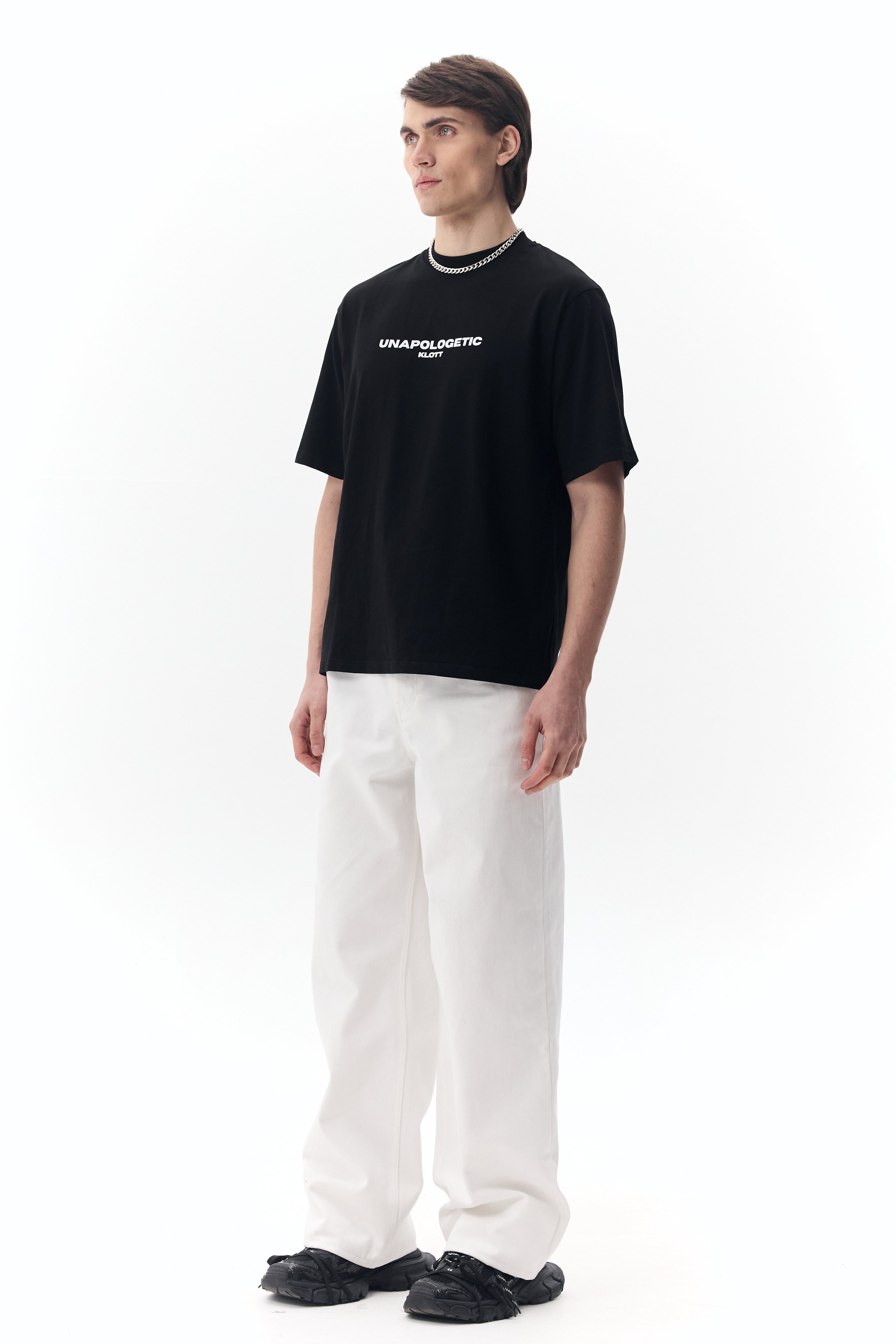 #колір_чорний